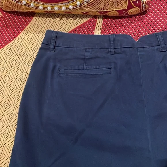 Boden bermuda shorts - Picture 7 of 14